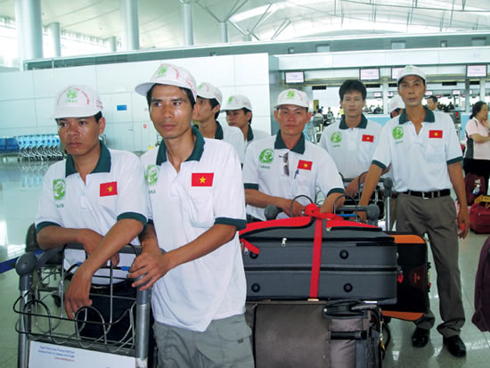 Luật quy định về người lao động Việt Nam đi làm việc ở nước ngoài